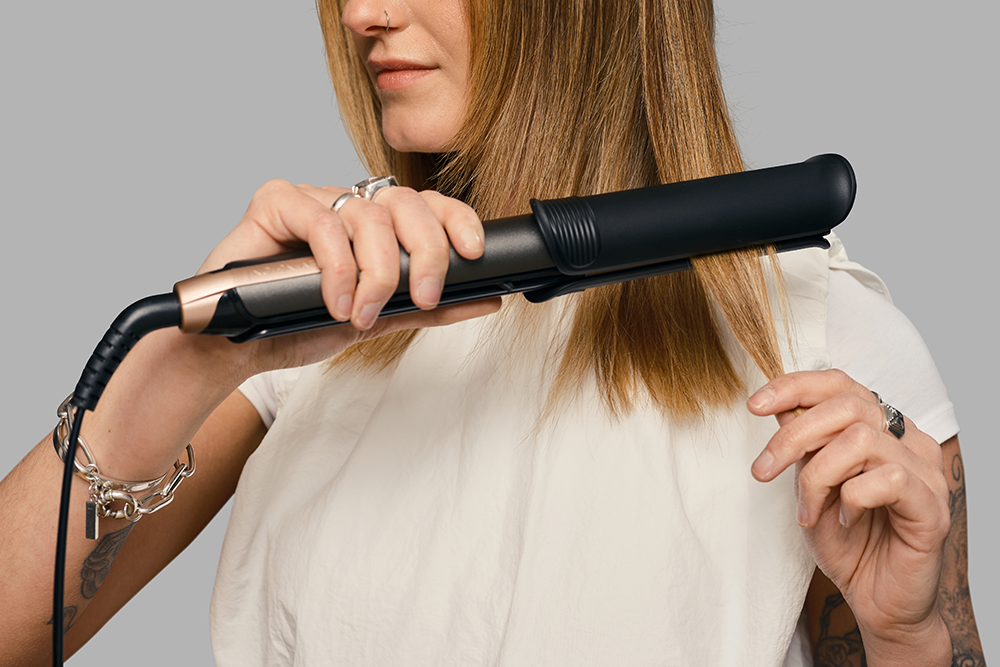 REMINGTON® ONE Straight & Curl Style