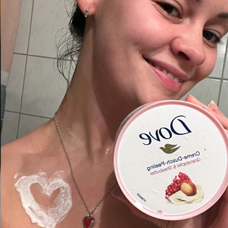 Dove Creme-Dusch-Peeling mit Granatapfel und Sheabutter Dove Creme-Dusch-Peeling mit Granatapfel und Sheabutter