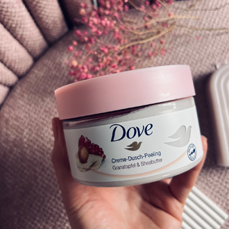Dove Creme-Dusch-Peeling mit Granatapfel und Sheabutter Dove Creme-Dusch-Peeling mit Granatapfel und Sheabutter