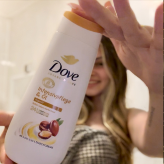 Dove Advanced Care Duschcremes